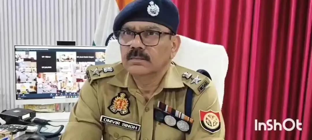 बलिया: एसपी ओमवीर सिंह का बड़ा एक्शन: रसड़ा इंस्पेक्टर योगेंद्र बहादुर सिंह को हटाया गया, साइबर सेल से किया गया अटैच
