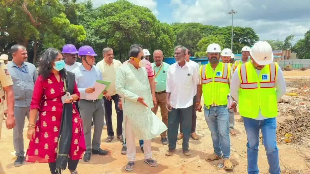 ತುಮಕೂರು: ನಗರದಲ್ಲಿ ₹132 ಕೋಟಿ ವೆಚ್ಚದಲ್ಲಿ 300 ಹಾಸಿಗೆಗಳ ಜಿಲ್ಲಾಸ್ಪತ್ರೆ; ಕಾಮಗಾರಿ ಪರಿಶೀಲಿಸಿದ ಉಪ ಮುಖ್ಯಮಂತ್ರಿ ಪರಮೇಶ್ವರ್