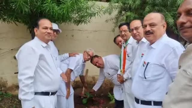 देवास: उज्जैन रोड स्थित धर्मशाला में भगवान झूलेलाल चालीहा महोत्सव का भव्य समापन, सिंधु भवन में गूंजे भक्ति गीत