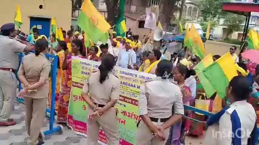 পান্ডুয়া: বিজেপি রাজ্যসভা সাংসদ মদন রাঠোরের বিরুদ্ধে পান্ডুয়া থানার দারস্থ ভারত জাকাত মাঝি পরগনা মহল