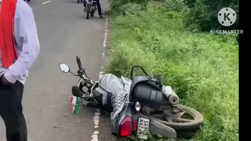 अमरवाड़ा: अमरवाड़ा के चौराई रोड पर तेज रफ्तार कार चालक ने बाइक सवार युवक को जबरदस्त टक्कर मारी, युवक घायल