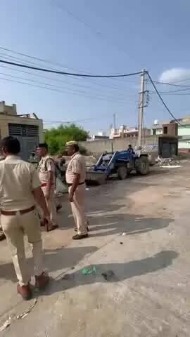 हांसी में पुलिस प्रशासन के सहयोग से चलाया गया सफ़ाई अभियान