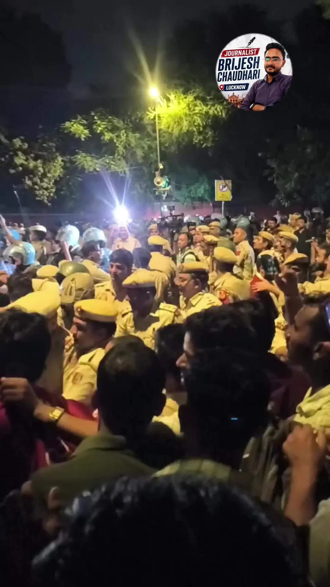आरक्षण का मुद्रा ,,,,,,,,