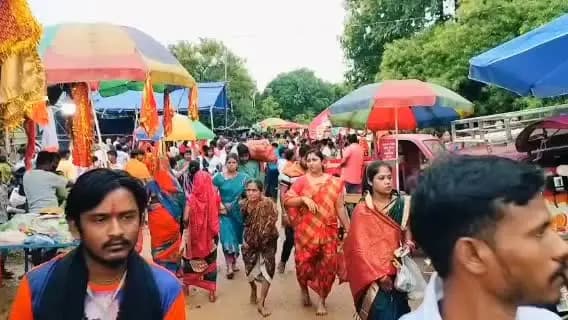 ଅନୁଗୋଳ: ଚଣ୍ଡୀଖମଣ ଠାରେ ଥିବା ଶିବ ମନ୍ଦିରରେ ଭକ୍ତଙ୍କ ସମାଗମ