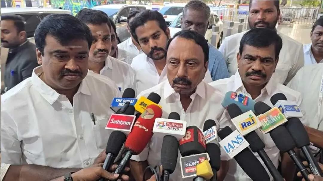 புதுக்கோட்டை: அதிமுகவில் இருந்து 10 எம்.எல்.ஏக்கள் தவெகவில் இணைப்பு! அரசியல் பெரிய அதிர்ச்சி
