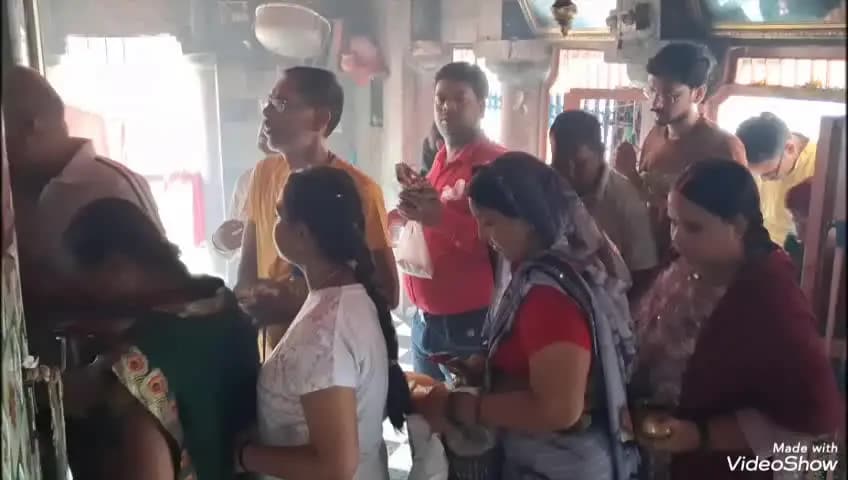 मिर्ज़ापुर: सावन के अंतिम सोमवार को पंचमुखी, बूढ़ेनाथ और ताड़केश्वर नाथ मंदिर में भक्तों का लगा ताँता, हर हर महादेव के जयघोष से गूंजा
