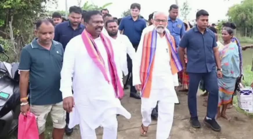 ବାଲେଶ୍ବର ସଦର: ବଡ଼ ଗୋବରା ବନ୍ୟାଞ୍ଚଳ ପରିଦର୍ଶନ କରି ସ୍ଥିତି ସମୀକ୍ଷା କଲେ ମନ୍ତ୍ରୀ ରବିନାରାୟଣ ନାୟକ