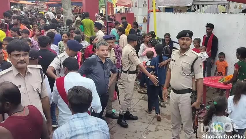 मधेपुरा: सिंघेश्वर मंदिर में भगदड़ की खबरों के बाद, डीएम और एसपी ने की प्रेस कॉन्फ्रेंस