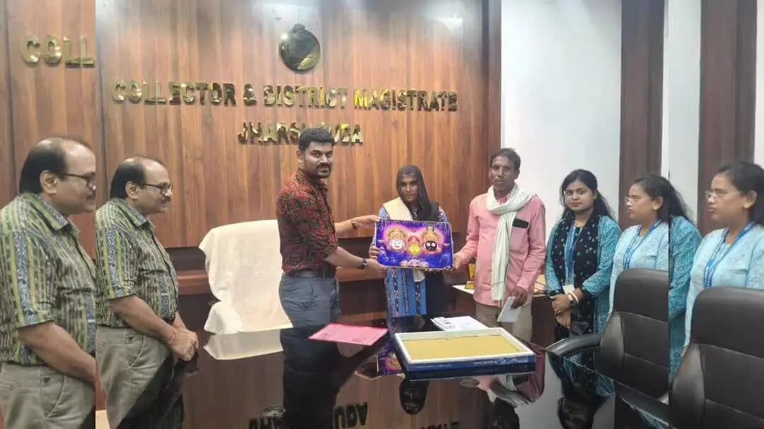 ଲଖନପୁର: ସ୍ନେହ ସେତୁରେ ମିଳିଲା ପରିବାର: ମଧ୍ୟପ୍ରଦେଶର ମହିଳାଙ୍କୁ ସ୍ୱାମୀଙ୍କ ହାତରେ ହସ୍ତାନ୍ତର