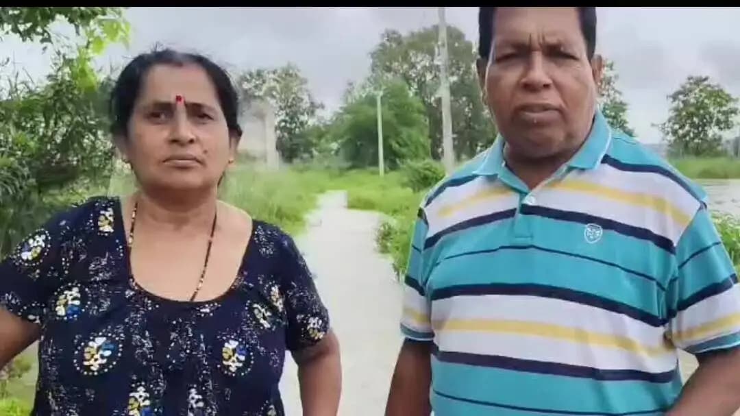 ପାରଳାଖେମୁଣ୍ଡି: ଲଗାଣ ବର୍ଷା ଯୋଗୁଁ ରାଣିପେଣ୍ଠା ଅଞ୍ଚଳରେ ଜଳ ବନ୍ଦୀ କୁ ନେଇ ସ୍ଥାନୀୟ ବାସିନ୍ଦାଙ୍କ ଦୁଃଖ