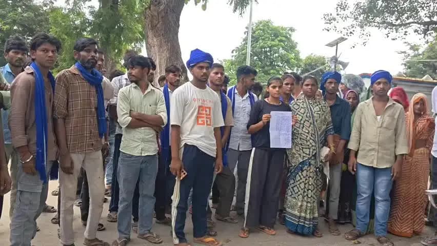 तिर्वा: ठठिया के मचुआपुर गांव में कांवड़ यात्रा को लेकर दो पक्षों में विवाद, थाने में दी गई तहरीर