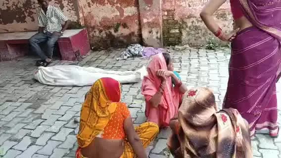 सीतापुर: पिसावा में रक्षाबंधन से पहले बहन को ससुराल वालों ने उतारा मौत के घाट, भाई ने रोते हुए लगाए गंभीर आरोप