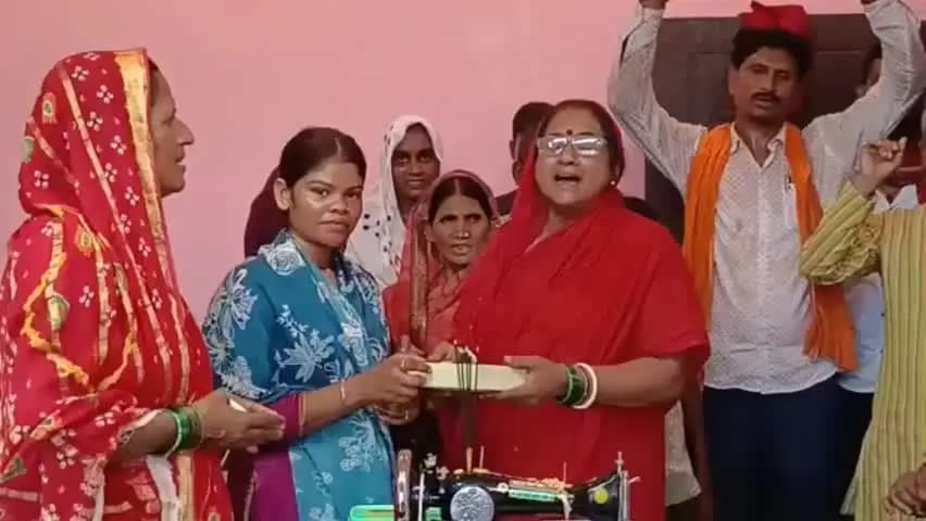 रसड़ा: भगमलपुर में विश्व हिंदू परिषद संस्कार सेवा के तहत नि:शुल्क महिला सिलाई एवं प्रशिक्षण केंद्र का हुआ शुभारंभ