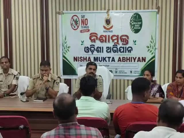 ମୋହନା: ଗଞ୍ଜେଇ ଚାଷ ବିରୋଧରେ ଏକଜୁଟ ହେଲେ ଅଡବା ଅଞ୍ଚଳବାସୀ।