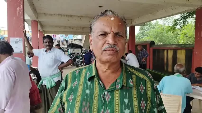 ପଦ୍ମପୁର: ସର୍ଭର ଡାଉନ ଫଳରେ ଠିକ୍ ସମୟରେ ହେଉନି ଚାଷୀ ଙ୍କ ଖରିଫ ଧାନ ବିକ୍ରି ସକାଶେ ପଞ୍ଜୀକରଣ ପଦ୍ମପୁର ଚାଷୀ ଙ୍କ ଅସନ୍ତୋଷ,ଶୁଣିବା ପ୍ରତିକ୍ରିୟା