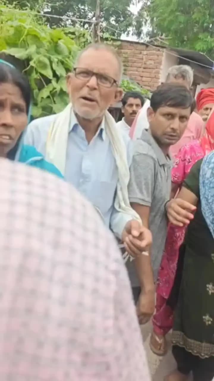 हरिद्वार: हरिद्वार में पीडब्ल्यूडी अधिकारी को महिला ने जूते से मारा, कुंभ के रास्ते के चिन्हीकरण के लिए पहुंची थी टीम