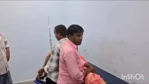 थावे: कबीलासपुर गांव में झोपड़ी की आग बुझाते समय महिला झुलसी, सदर अस्पताल में भर्ती