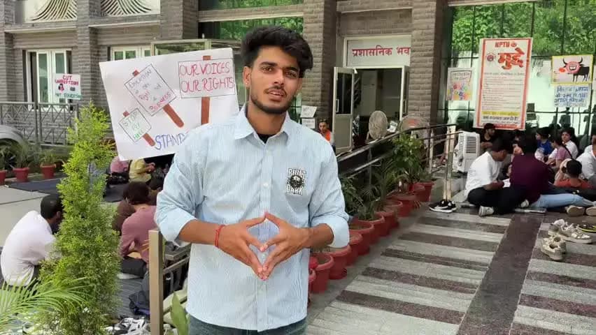 हमीरपुर: हिमाचल प्रदेश तकनीकी विश्वविद्यालय हमीरपुर के छात्र पिछले 6 दिन से हड़ताल पर, सरकार ने नहीं मानी मांगें