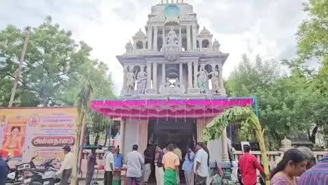 காட்பாடி: காங்கேயநல்லூரில் திருமுருக கிருபானந்த வாரியார் பிறந்த நாளை முன்னிட்டு தமிழக அரசின் சார்பில் மாவட்ட ஆட்சியர் வேலூர் எம்பி ஆகியோர் மரியாதை