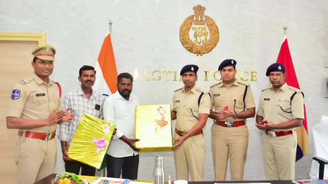 జగిత్యాల: నేరానికి సంబంధించిన సమాచారం తెలిసినా ప్రజలు వెంటనే పోలీసులకు తెలియజేయాలి : జిల్లా ఎస్పీ అశోక్ కుమార్