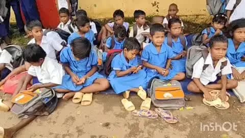 ଚମ୍ପୁଆ: କୋହ୍ଲ ହୁଣ୍ଡୁଳା ପ୍ରାଥମିକ ବିଦ୍ୟାଳୟ ର ପ୍ରଧାନ ଶିକ୍ଷକ ବଦଳି ପ୍ରତ୍ୟାହାର ଦାବୀରେ ବିଦ୍ୟାଳୟ ରେ ତାଲା ପକାଇଲେ ଅଭିଭାବକ