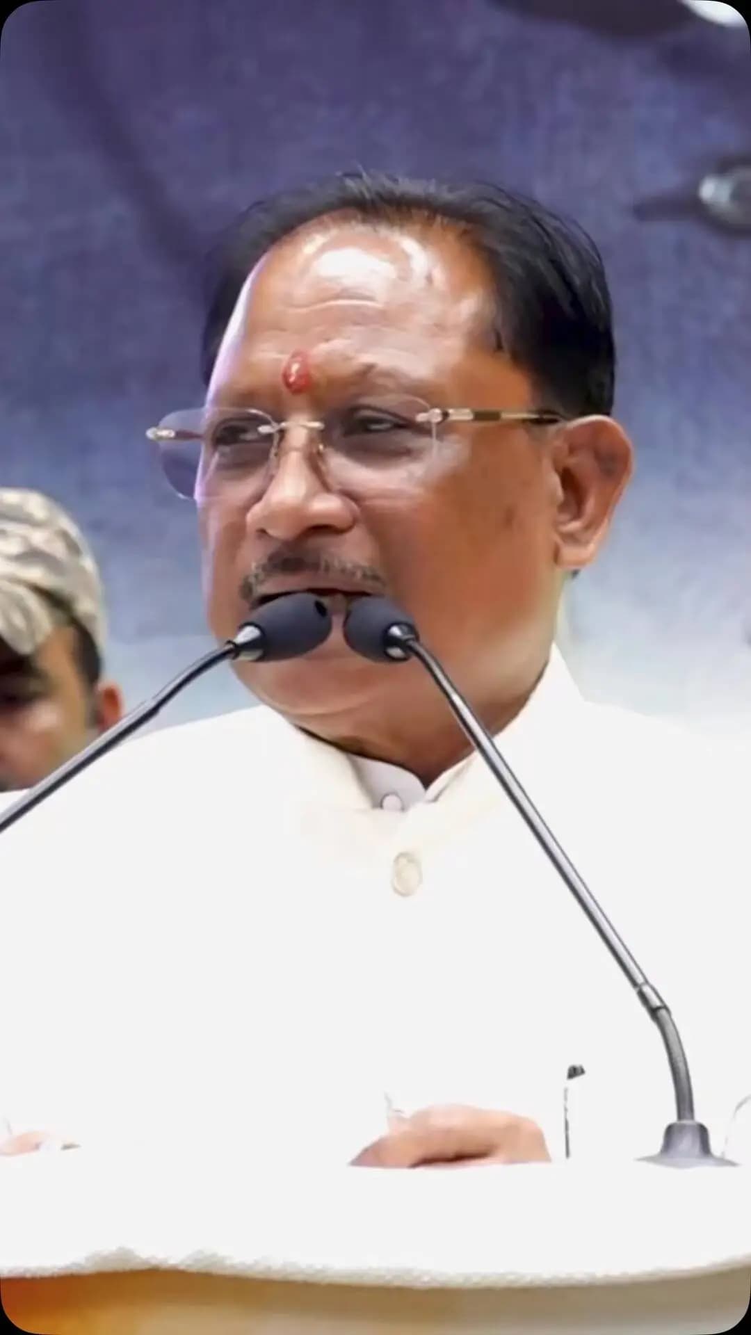 हमारे वीर जवानों के अदम्य साहस, शौर्य और सर्वोच्च बलिदान से भारत नक्सलवाद के अंधेरे से निकलकर शांति और विकास की राह पर आगे बढ़ रहा है। नक्सलवाद के खिलाफ यह निर्णायक विजय देश और प्रदेश की बहनों के लिए सुरक्षा, सम्मान और भयमुक्त भविष्य का सबसे बड़ा उपहार है।
— श्री विष्णु देव साय
मुख्यमंत्री, छत्तीसगढ़
#NaxalFreeChhattisgarh #Bastar #Chhattisgarh #SnehKiDor #RakshaBandhan2026 VishnuBhaiya Sushasansarkar ViksitChhattisgarh