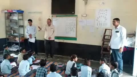 ओसियां: पीईईओ खदाव ने धनारी कलां की स्कूलों का किया औचक निरीक्षण