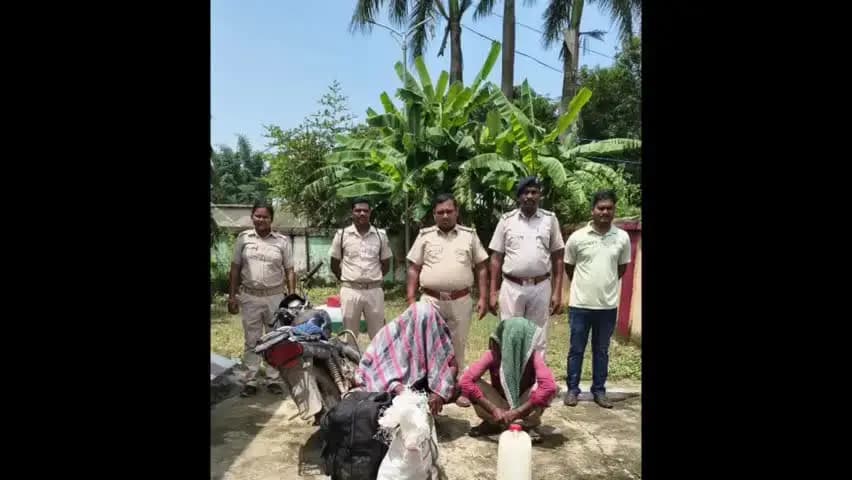 ବାରିପଦା ସଦର: ଖୁଣ୍ଟା ଅବକାରୀ ବିଭାଗ ପକ୍ଷରୁ ବିଭିନ୍ନ ସ୍ଥାନରେ ପେଟ୍ରୋଲିଂ ସମୟରେ ମଦ ସହ ବାଇକ ଜବତ ; ୨ ଗିରଫ
