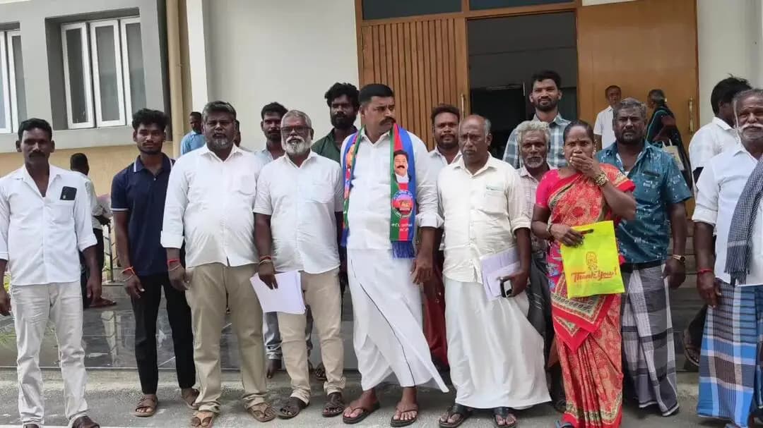 கள்ளக்குறிச்சி: காட்டுநாயக்கன் ஜாதி சான்றிதழ் வழங்க வலியுறுத்தி சீர்பாத நல்லூர் கிராமத்தைச் சேர்ந்த காட்டுநாயக்கன் இன மக்கள் ஆட்சியரிடம் மனு