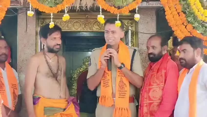 అదిలాబాద్ అర్బన్: బెల్లూరి అయ్యప్ప ఆలయం వద్ద ఓనం మహోత్సవాలలో పాల్గొన్న ఆదిలాబాద్ జిల్లా ఎస్పీ అఖిల్ మహాజన్