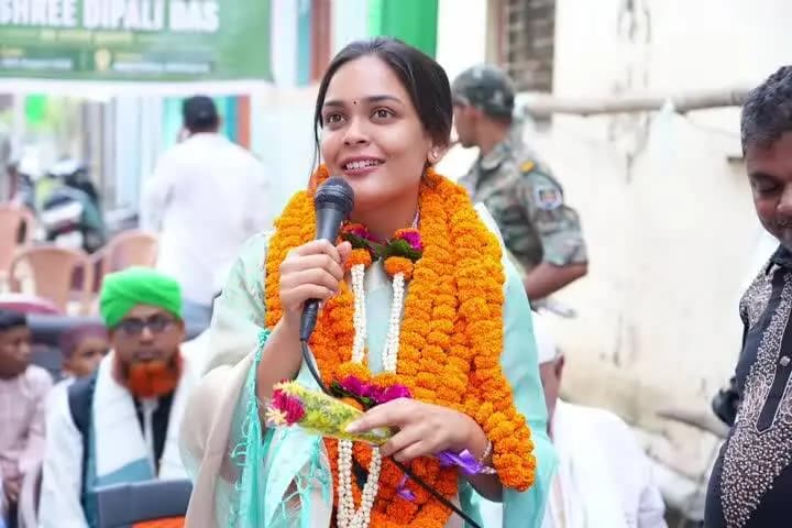 ଝାରସୁଗୁଡା: ଝାରସୁଗୁଡ଼ା ୱାର୍ଡ ନମ୍ବର ୧୭, ମିଲାତ୍ କଲୋନୀଠାରେ ଇଦ୍-ମିଲାଦ୍-ଉନ୍-ନବୀ ଉତ୍ସବର ଶୁଭାରମ୍ଭ କାର୍ଯ୍ୟକ୍ରମ ଅନୁଷ୍ଠିତ