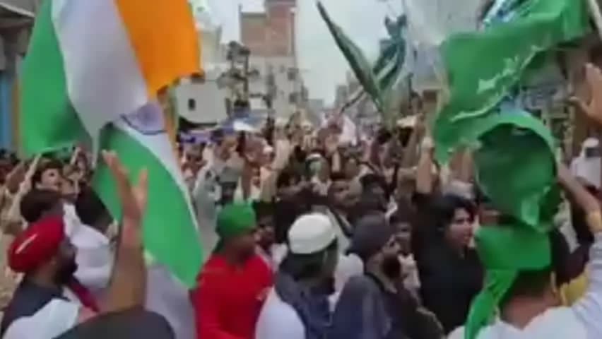शेखपुरा: शेखपुरा शहर में बुधवार को इस्लाम धर्म के आखिरी पैगंबर हजरत मोहम्मद सल्लल्लाहु अलैहि वसल्लम के यौमे पैदाइश के अवसर पर
