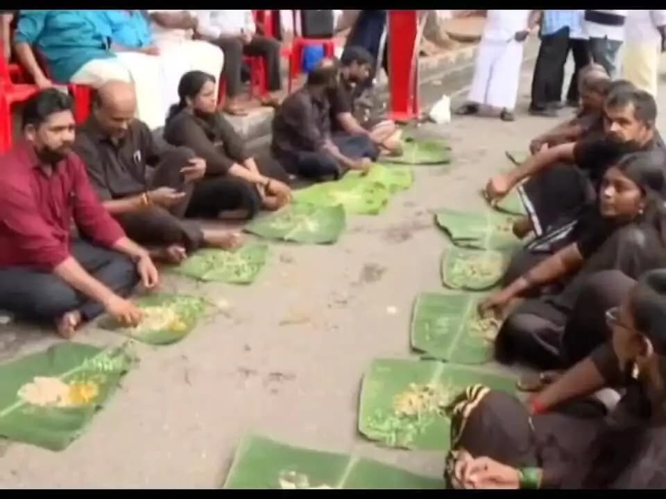 തിരുവനന്തപുരം: ഓണ് കാലത്ത് സര്ക്കാര് ഒഴിവുകള് കാത്തിരിക്കേ, ഡ്രൈവര്മാര് സെക്രട്ടേറിയറ്റ് മുന്നില് സമരം