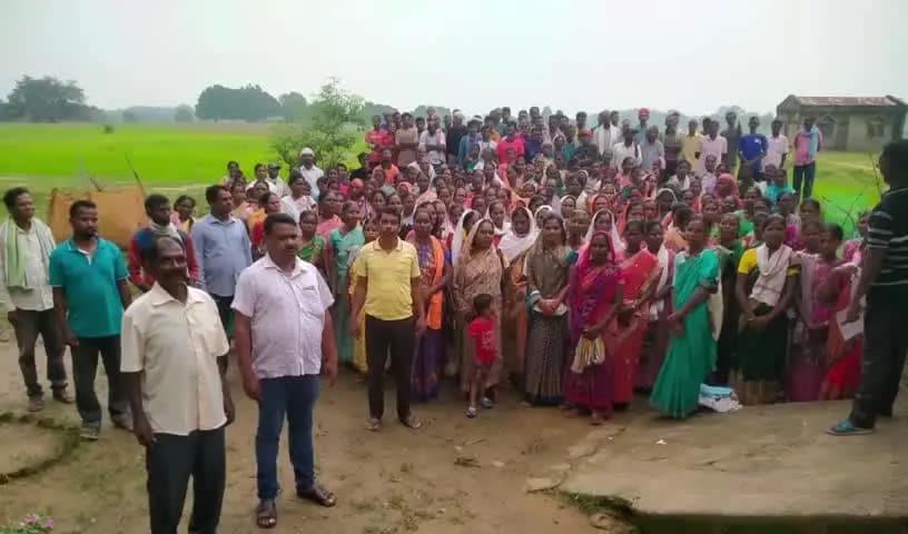 केरसई: किनकेल चौराटांड गांव में ग्राम सभा का हुआ आयोजन खनन कानून परिसीमन आदि विषयों पर दी गई जानकारी