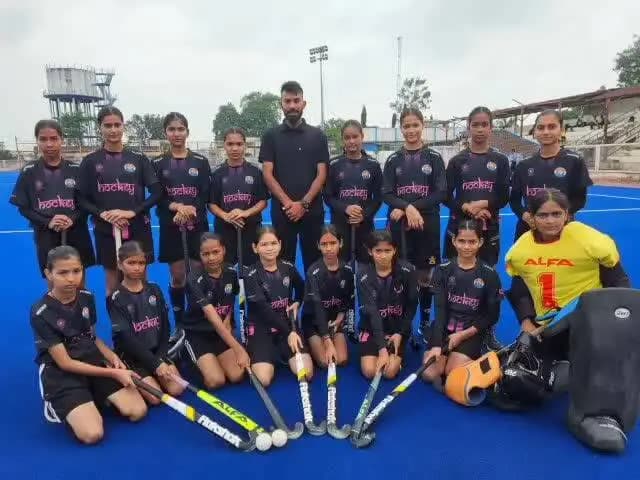 कालापीपल: बेटियों ने रचा इतिहास, राज्य स्तरीय हॉकी में जीता कांस्य पदक