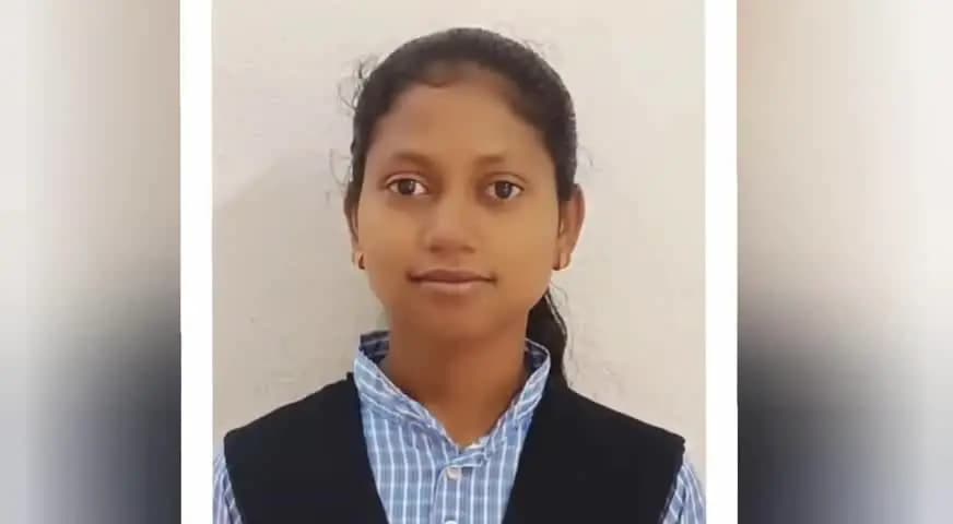 ରାୟଗଡା: ନିଟ (NEET) ପରୀକ୍ଷାରେ ସଫଳତା ହାସଲ କରିଥିବା ସାହାଡ଼ା ଗ୍ରାମ ପଞ୍ଚାୟତର କବିତା ହିକକାଙ୍କୁ ଶୁଭେଚ୍ଛା ଜ୍ଞାପନ କଲେ ସପ୍ତଗିରି ଉଲାକା