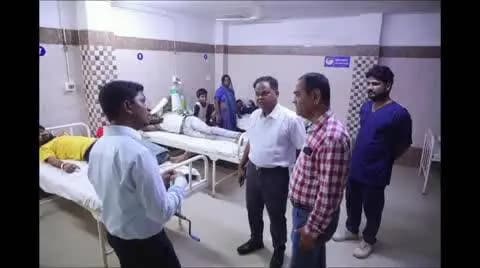 नीमच नगर: जिला पंचायत सीईओ ने जिला चिकित्सालय का आकस्मिक निरीक्षण किया