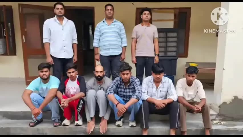 नारनौल: नारनौल में व्यापारी से लूटपाट करने वाले 6 गिरफ्तार, ₹66 हज़ार कैश बरामद; बाइक सवारों ने रास्ता रोका, धक्का देकर गिराया