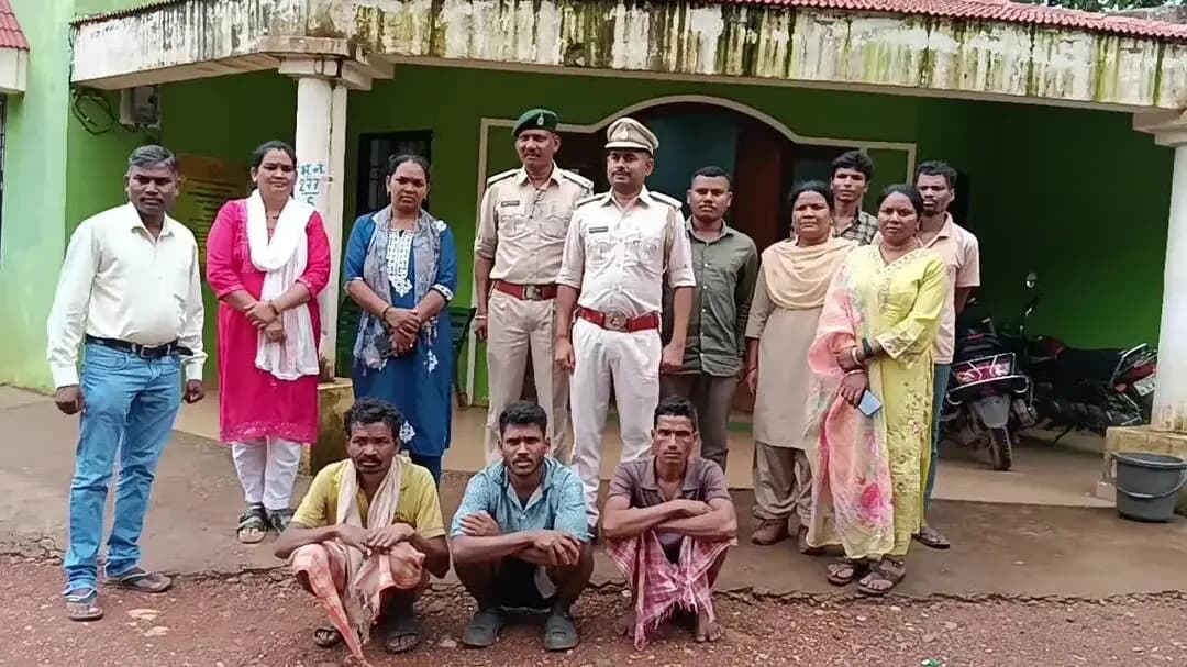 दंतेवाड़ा: *इंस्टाग्राम रील पर गोह की हत्या का वीडियो डालना पड़ा भारी, वन विभाग ने 3 आरोपियों को किया गिरफ्तार*
*कुआकोंडा/दंतेवाड़