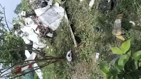 कानपुर: कानपुर में तेज धमाके के साथ ट्रेनिंग विमान हुआ क्रैश, ट्रेनर और पायलट की हुई दर्दनाक मौत