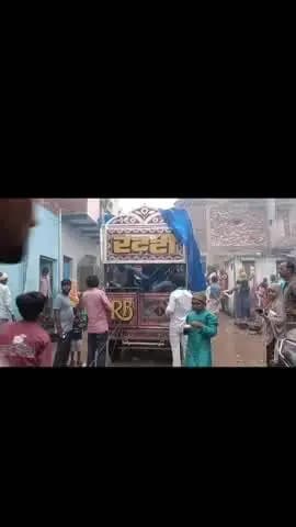 जश्ने ईद मिलादुन्नबी पर निकाला गया भव्य जुलूस
अम्बाह। जश्ने ईद मिलादुन्नबी के अवसर पर मुस्लिम समाज द्वारा नगर में भव्य ज
