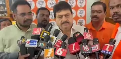 మేడ్చల్: రామంతపూర్లో విద్యార్థుల సమస్యలను పరిష్కరించాలని తెలిపిన బిజెపి రాష్ట్ర చీఫ్ రామచంద్ర రావు
