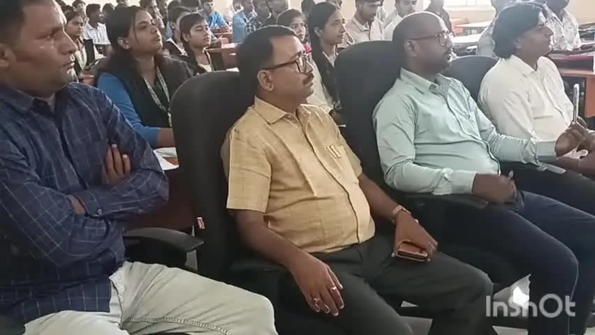 फतेहपुर: फतेहपुर डिग्री कॉलेज में लोगों ने सुना प्रधानमंत्री के खिलाड़ियों के संबोधन का सीधा प्रसारण