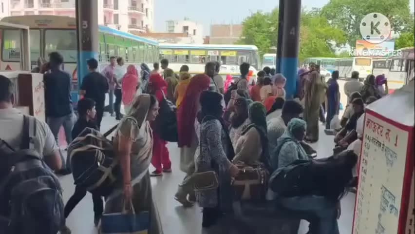 महेंद्रगढ़: नारनौल में रक्षाबंधन पर रोडवेज में उमड़ी भीड़, महिलाओं-बच्चों के लिए बस सेवा कल रात 12 बजे तक मुफ्त