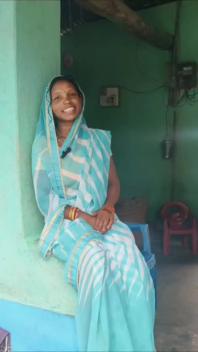 सुमन लता वाकरे की प्रेरणादायी कहानी, समूह से जुड़कर बदली तकदीर, किराना दुकान से बनी लखपति दीदी।
इसके लिए उन्होंने मुख्यमंत्री श्री विष्णु भैया को धन्यवाद दिया है।
@chhattisgarhcmo
@dpr.chhattisgarh