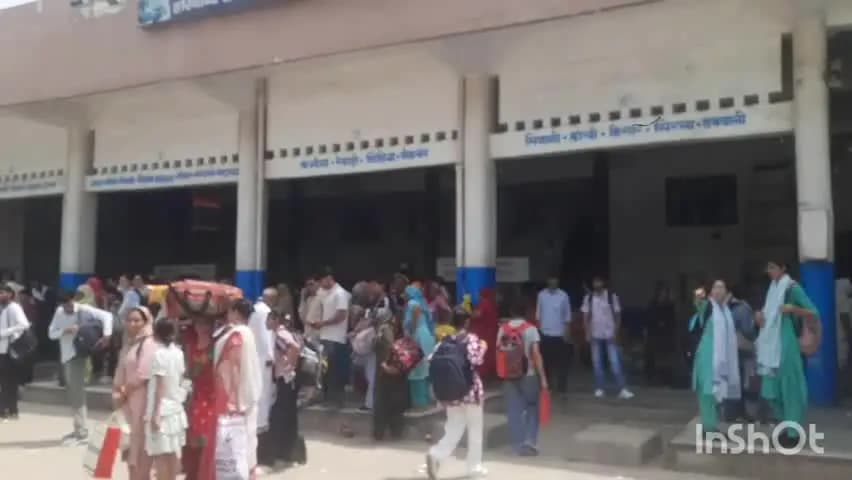 चरखी दादरी: रक्षाबंधन पर रोडवेज बसों में महिलाओं और 15 साल तक के बच्चों की मुफ्त यात्रा शुरू, यात्रियों की उमड़ी भीड़