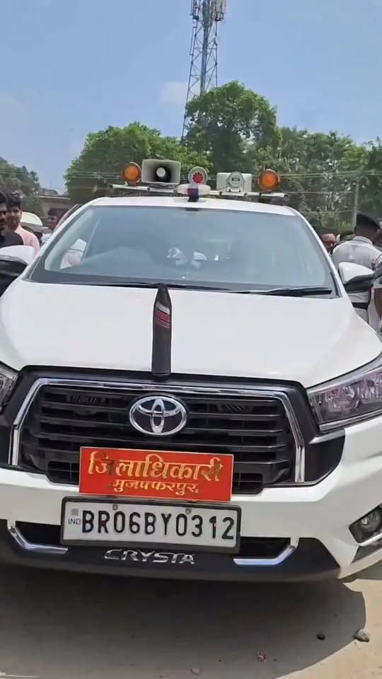 संत शिरोमणि श्री गुरु रविदास जी की 650वीं जयंती के अवसर पर राज्य सरकार के निर्देश के आलोक में जिले में संचालित समरसता संकल्प अभियान बोचहाँ प्रखंड के मैदापुर पंचायत स्थित पंचायत सरकार भवन में आयोजित शिविर में माननीय विधायक, बोचहाँ श्रीमती बेबी कुमारी; जिला पदाधिकारी, मुजफ्फरपुर श्री कुमार गौरव सहित अनेक माननीय जनप्रतिनिधि एवं पदाधिकारी उपस्थित रहे।
Information & Public Relations Department, Government of Bihar