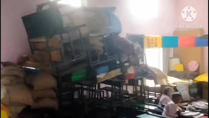 नारनौल: नारनौल शहर की राजकीय प्राथमिक पाठशाला में एक कमरे में पांच कक्षाएं, पढ़ाई के साथ बनता है मिड डे मील