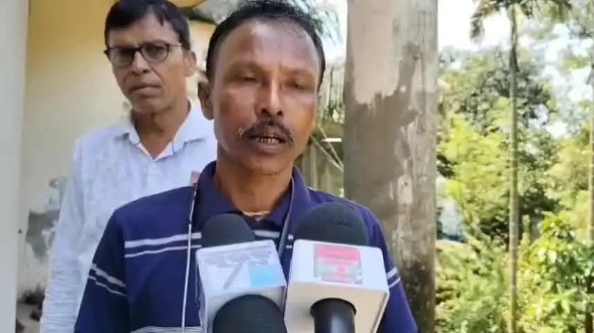 ଜଳେଶ୍ବର: ଜୁଣବଳଦା ବାତ୍ୟା ଆଶ୍ରୟସ୍ଥଳୀରେ ବନ୍ୟା ବିପନ୍ନଙ୍କ ରହଣି ନେଇ ସମ୍ପାଦକ ଙ୍କ ପ୍ରତିକ୍ରିୟା
