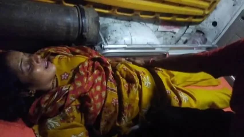 बेल्थरा रोड: रोडवेज बस हादसे में पत्नी और पुत्री के साथ घर लौट रहा बेल्थरारोड का परिवार अस्पताल पहुंचा